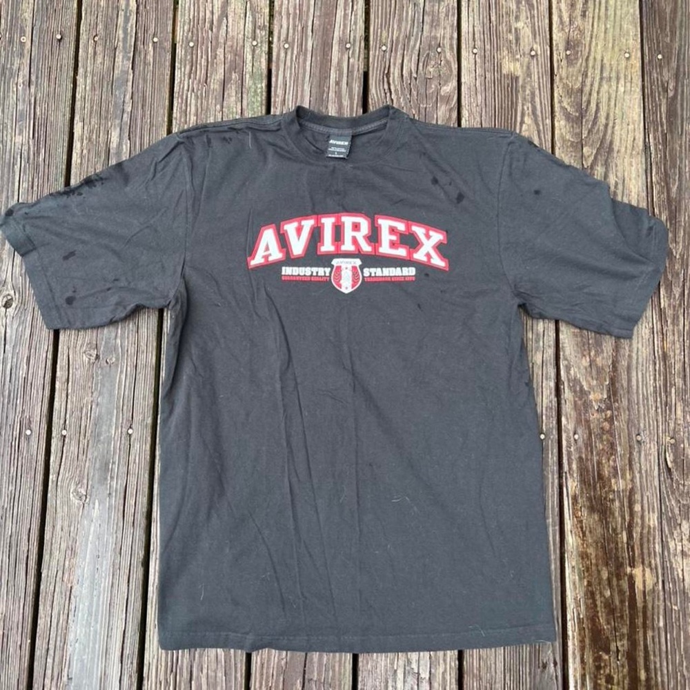 Avirex red & white black logo t shirt
(Black spots are raindrops)